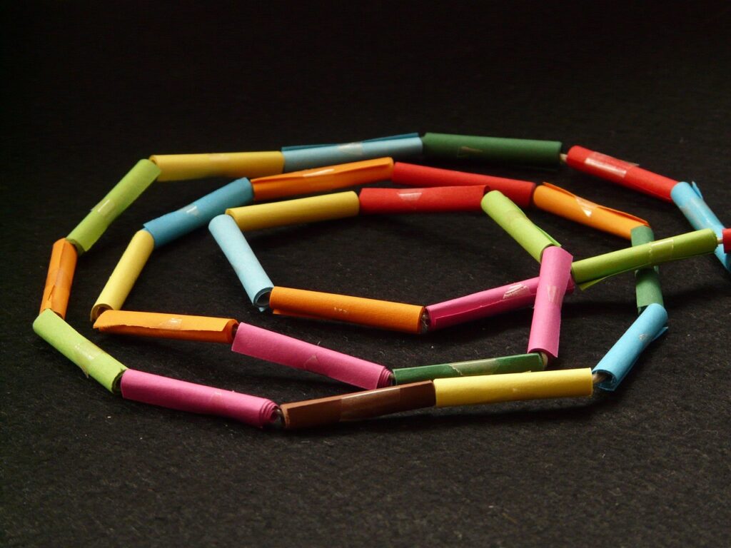 paper, chain, roll, loose, multicoloured, coloured, colorful, colored paper
